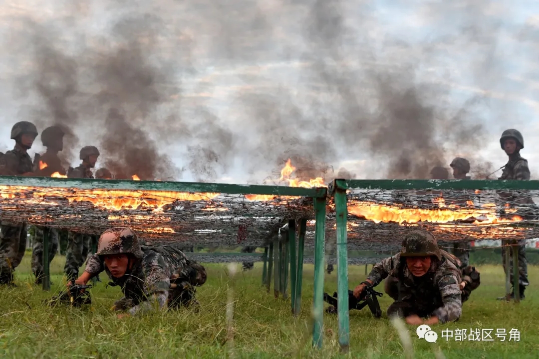  加林硬地奔袭，贝尔格莱德站跨赛季豪取十连胜