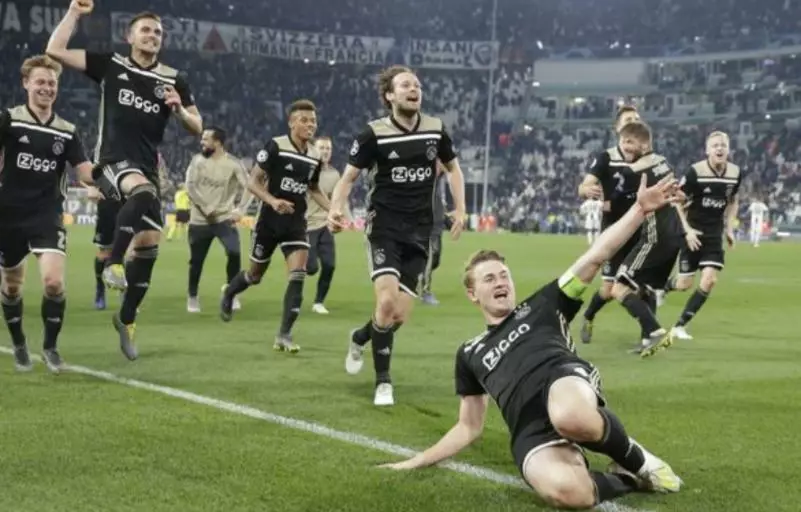  皇马逆转拜仁挺进欧冠四强